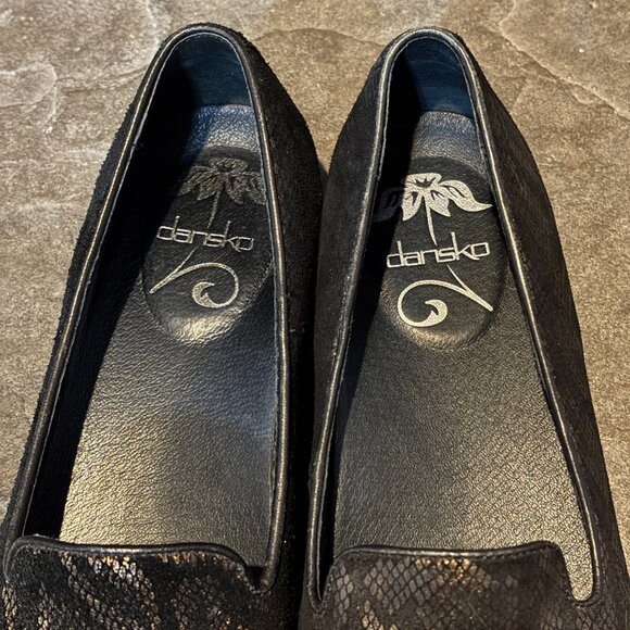 Dansko Olivia Loafers Clogs Womens 38/39 Black Bronze Snake Leather - Mismatched - Picture 6 of 13